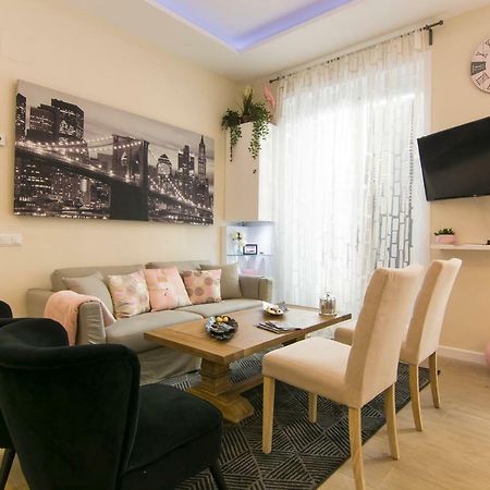 Sol Luxury Suites Madrid Buitenkant foto