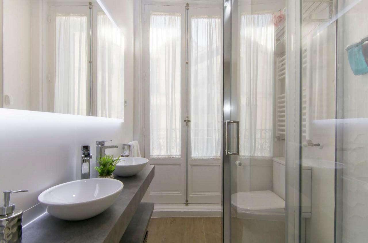 Sol Luxury Suites Madrid Buitenkant foto