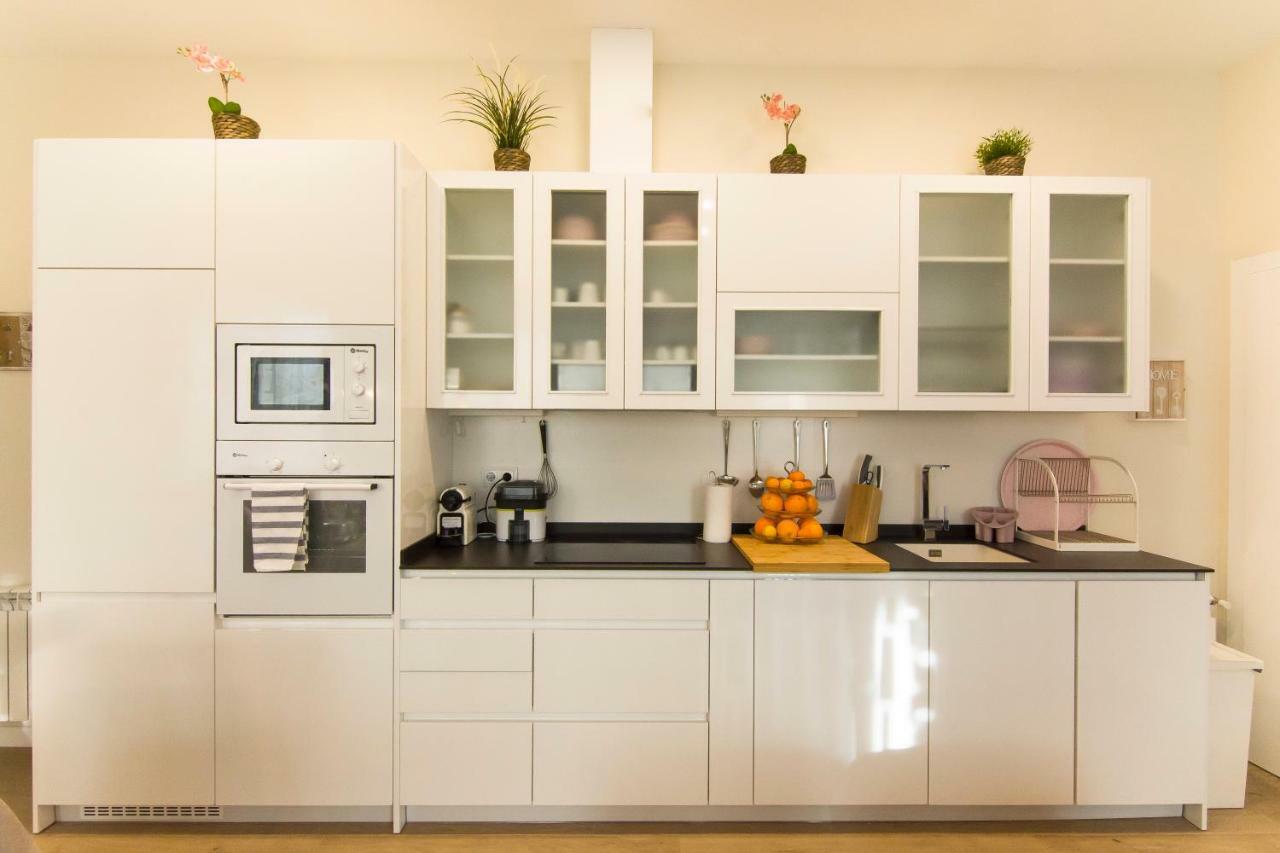 Sol Luxury Suites Madrid Buitenkant foto