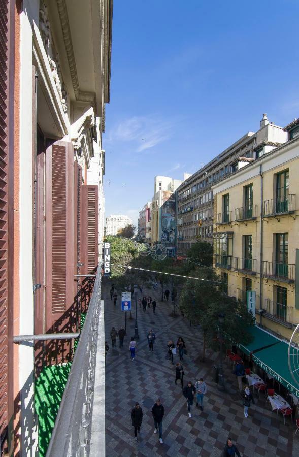 Sol Luxury Suites Madrid Buitenkant foto