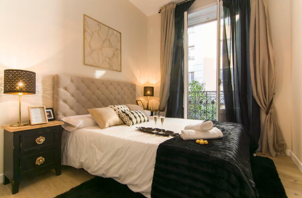 Sol Luxury Suites Madrid Buitenkant foto