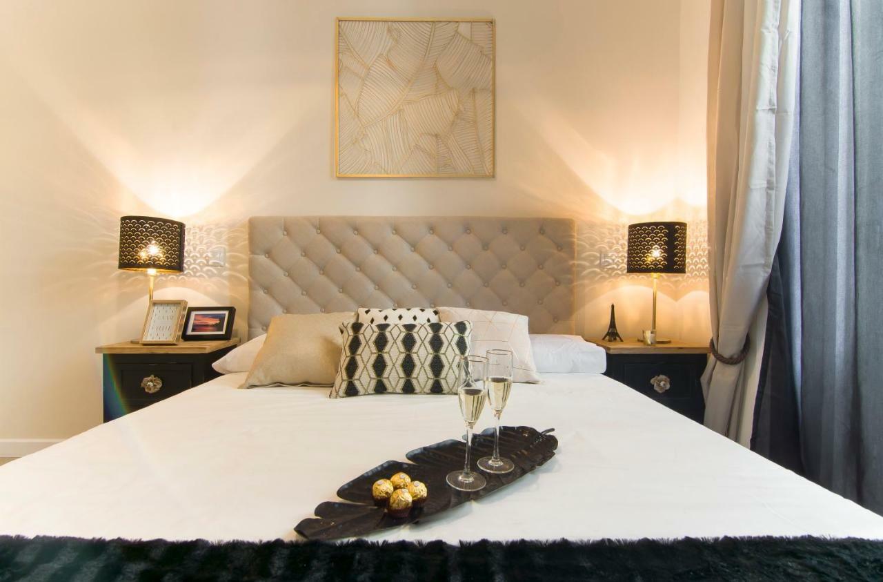 Sol Luxury Suites Madrid Buitenkant foto