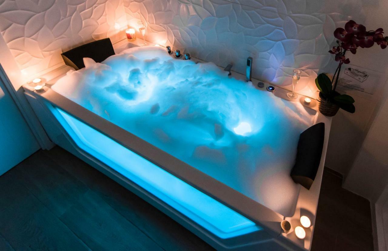Sol Luxury Suites Madrid Buitenkant foto