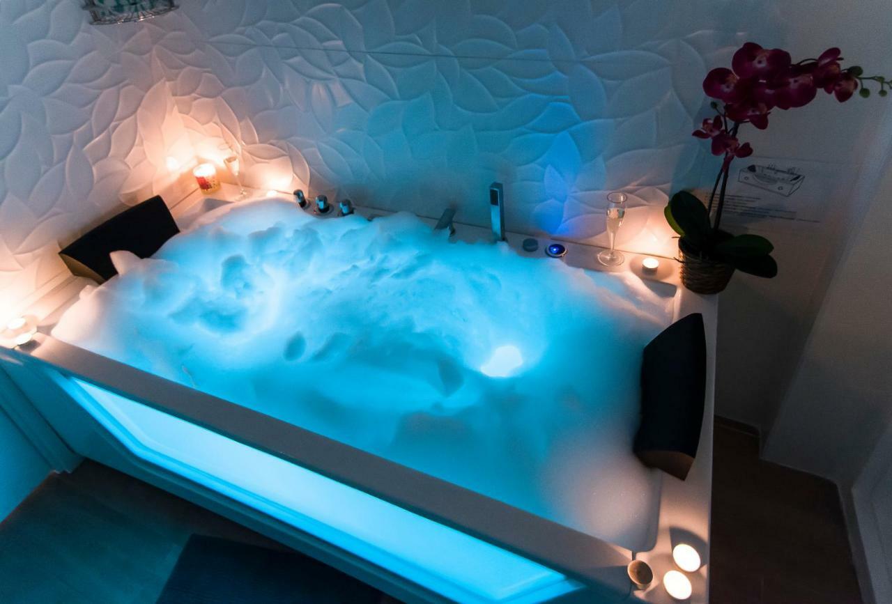 Sol Luxury Suites Madrid Buitenkant foto