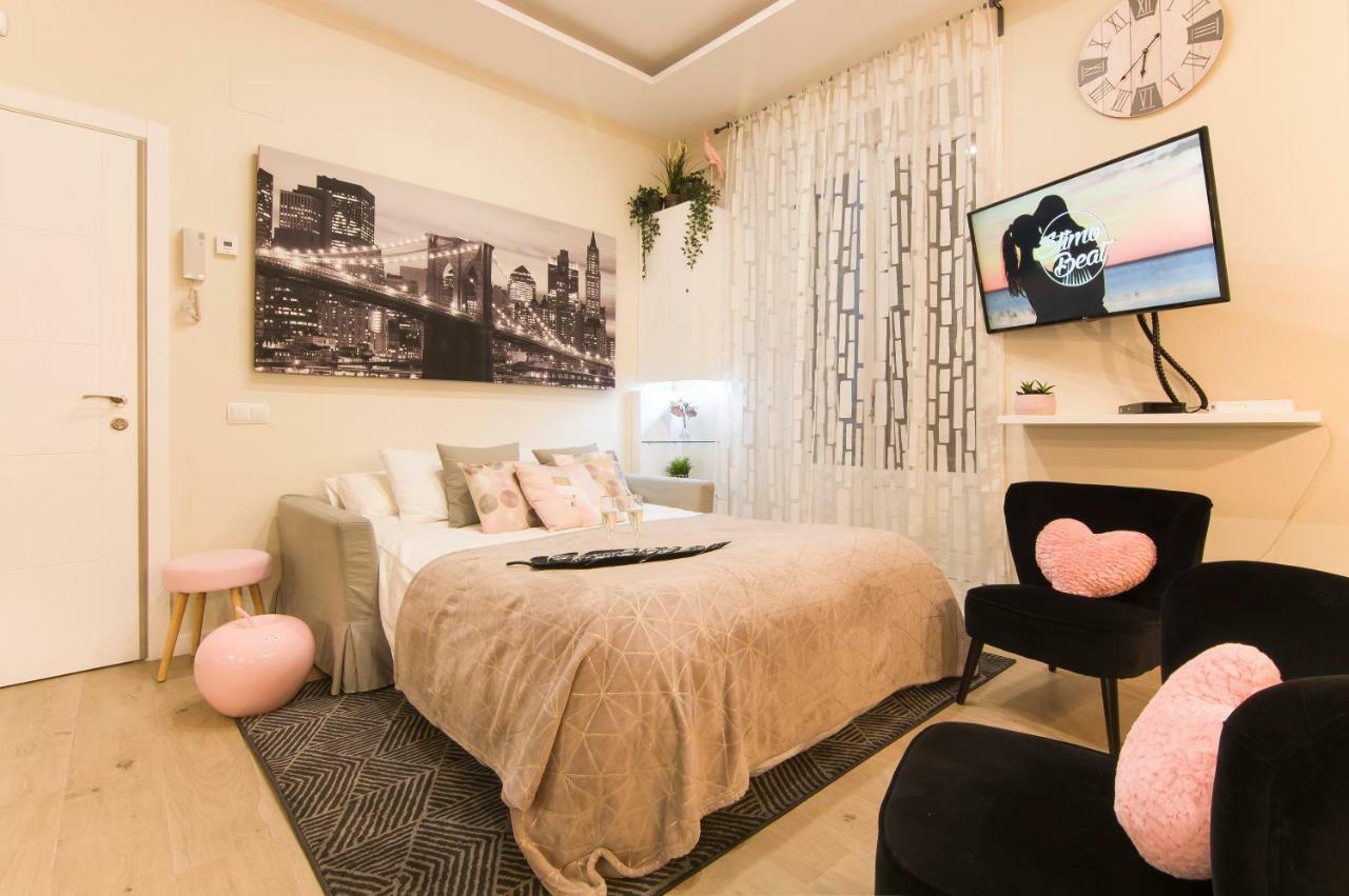 Sol Luxury Suites Madrid Buitenkant foto