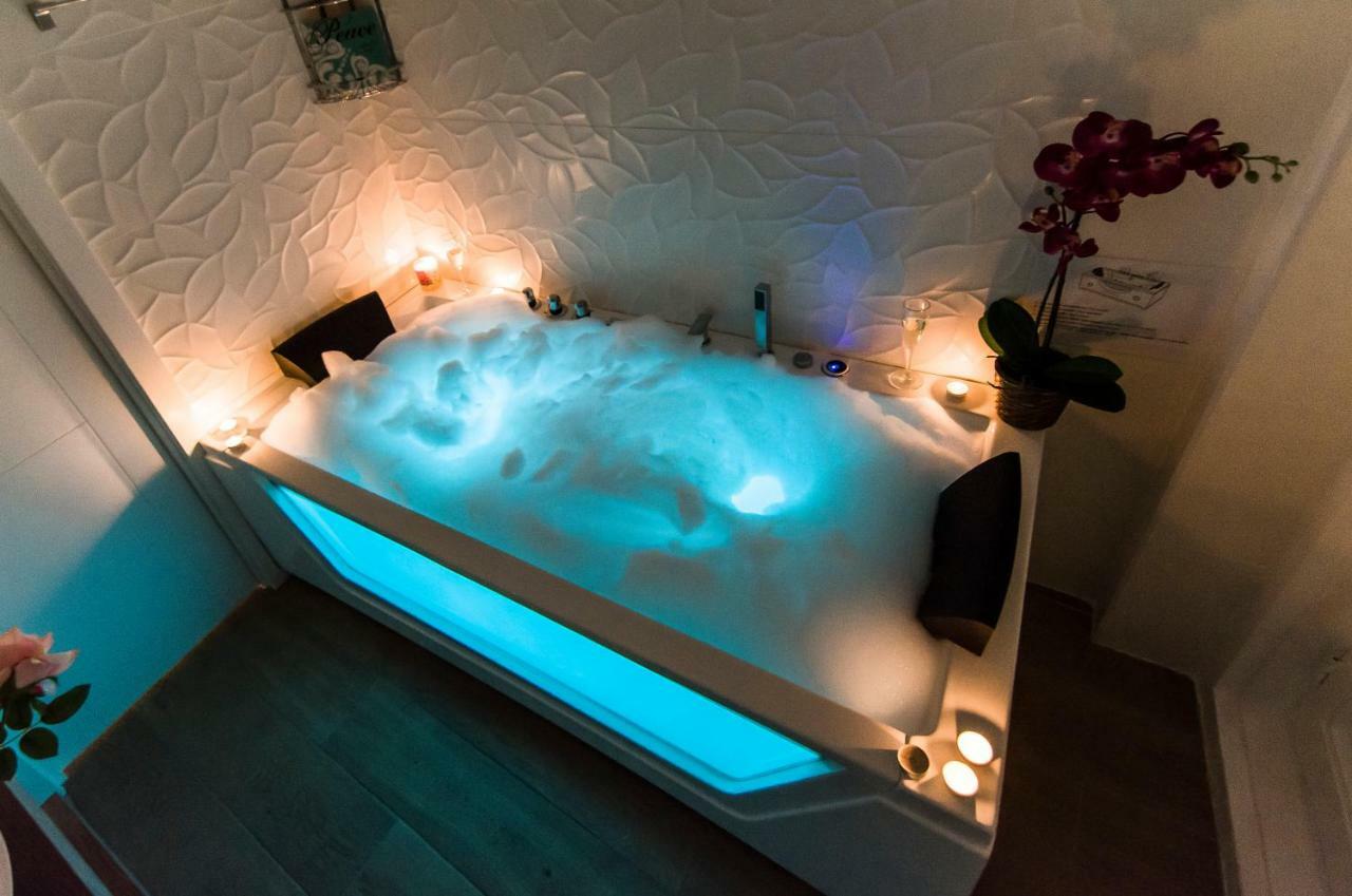 Sol Luxury Suites Madrid Buitenkant foto